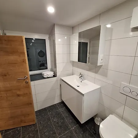 Privatunterkunft Prenocisca Kralj Komenda