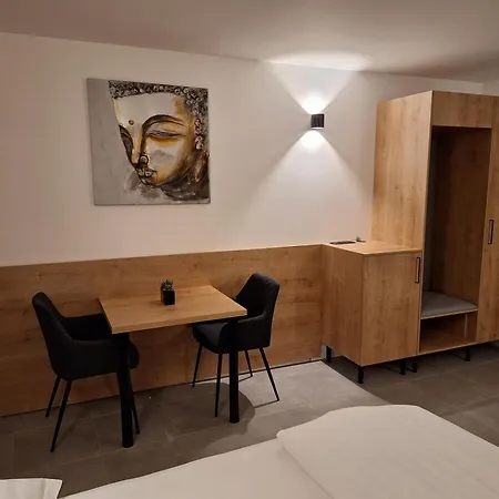 Prenocisca Kralj منزل للإقامة *