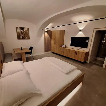 Habitación en casa particular Prenocisca Kralj Komenda