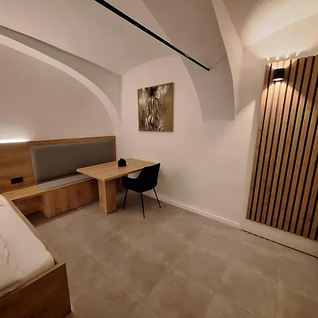 Prenocisca Kralj * Komenda