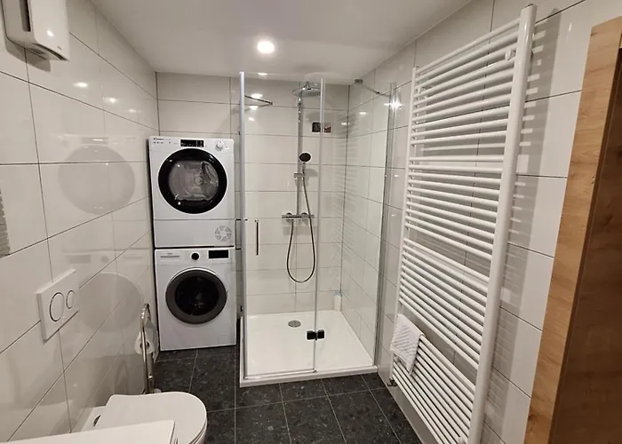 منزل للإقامة Prenocisca Kralj Komenda