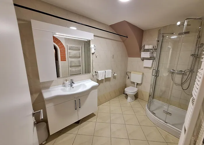 ホームステイ Prenocisca Kralj Komenda